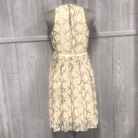 H&M Fit & Flare Snake Skin Print Dress EUC Size 4 - Picture 3 of 8